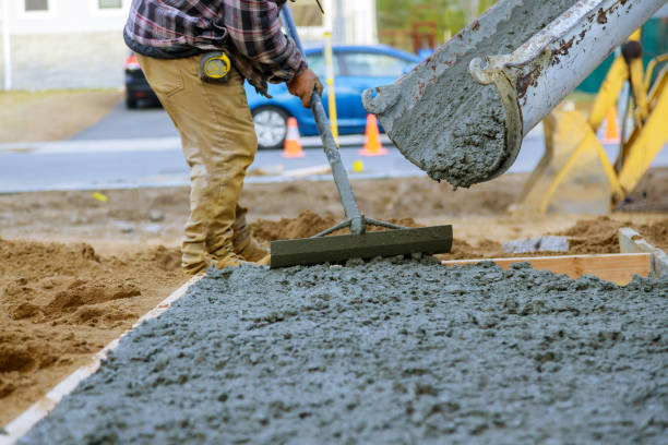 Best Concrete Sidewalk Installation in Larkspur, CA
